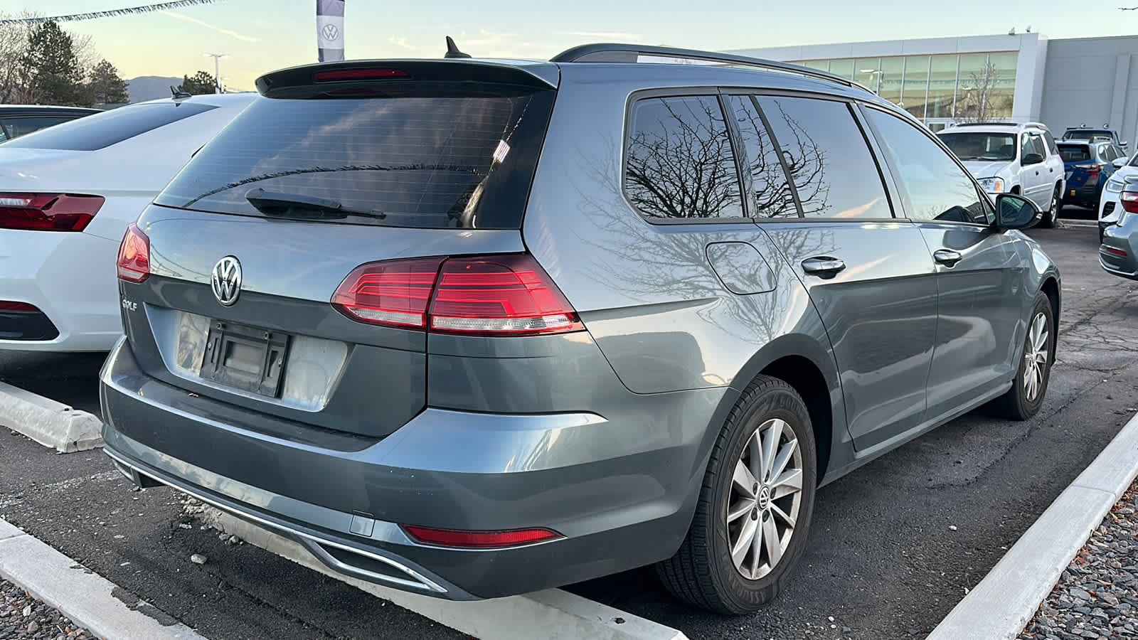 2019 Volkswagen Golf SportWagen S 7