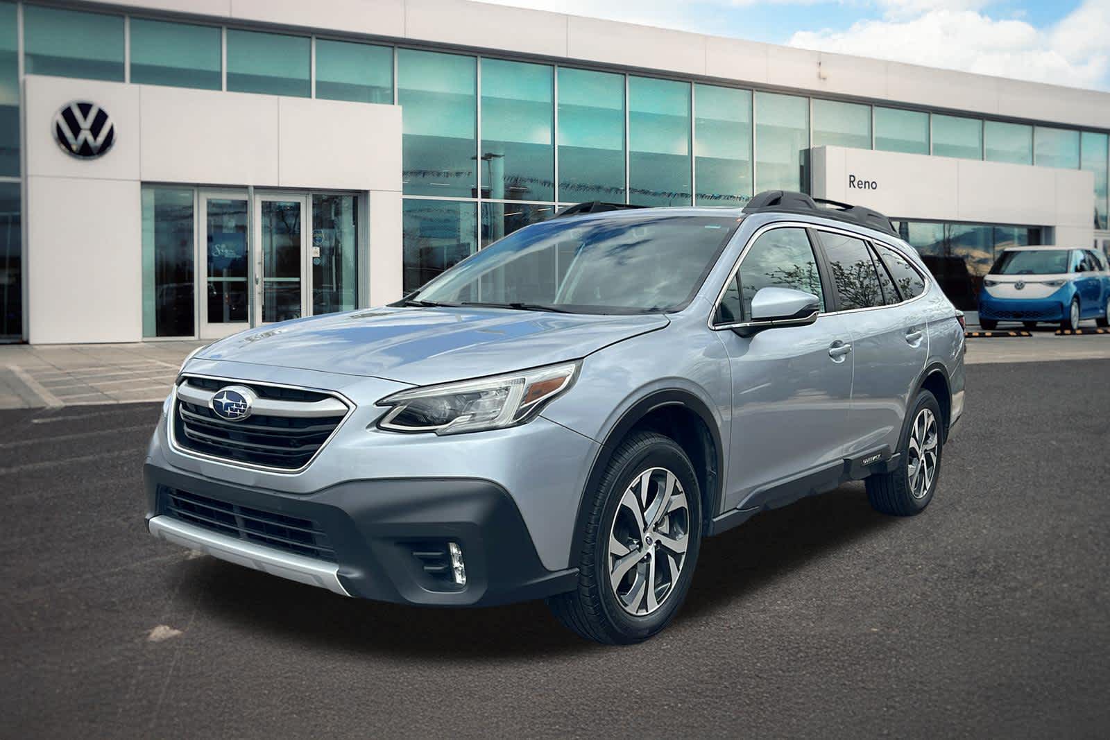 Ice Silver Metallic 2022 Subaru Outback Limited Crossover AWD SUV / Crossover All-Wheel Drive Continuously Variable Transmission