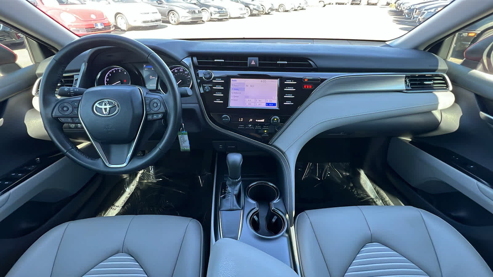 2019 Toyota Camry SE 11