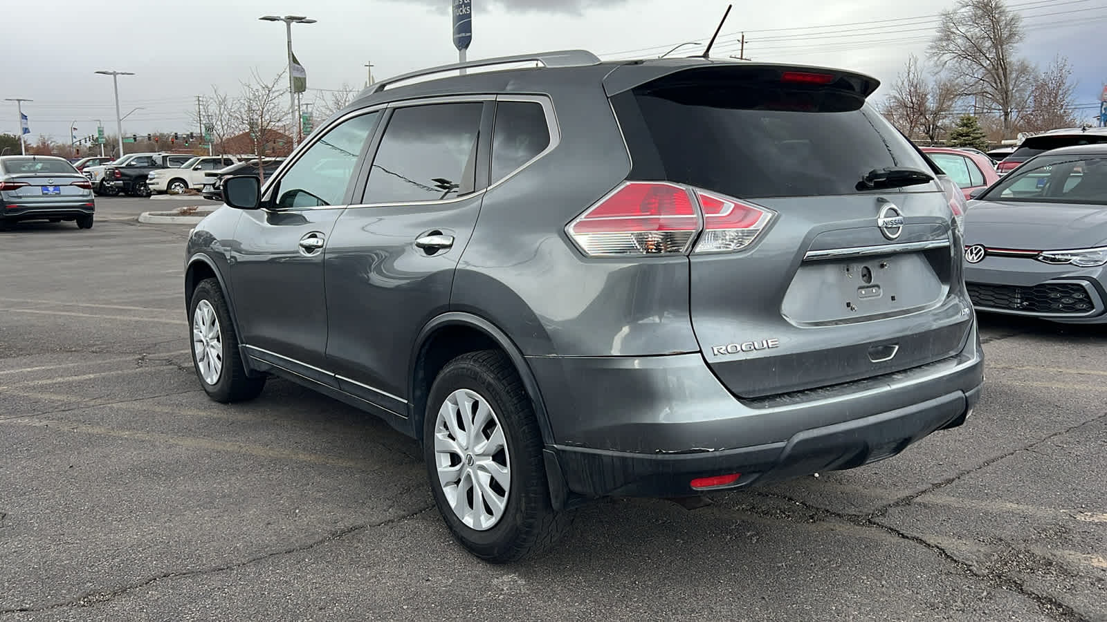 2016 Nissan Rogue S 3