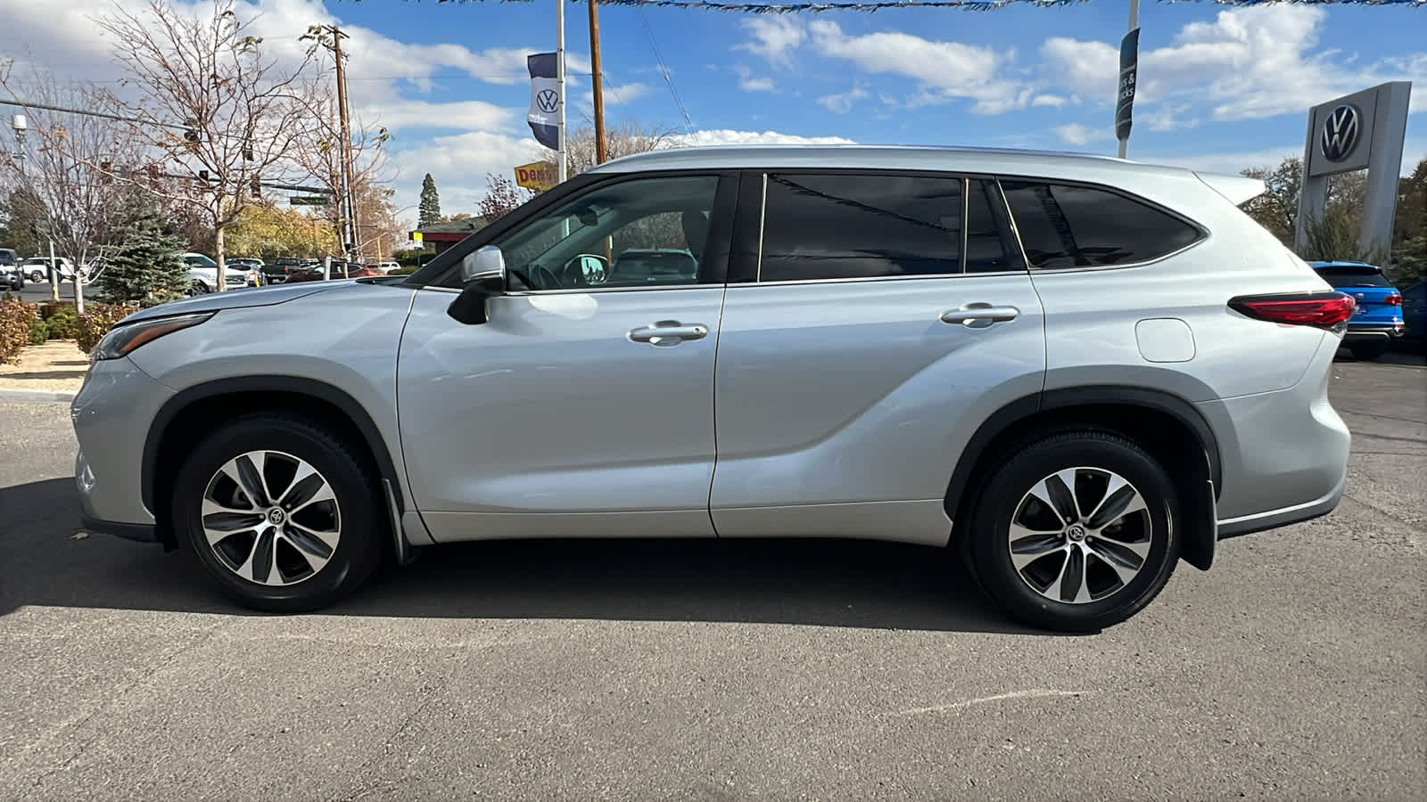 2021 Toyota Highlander XLE 3