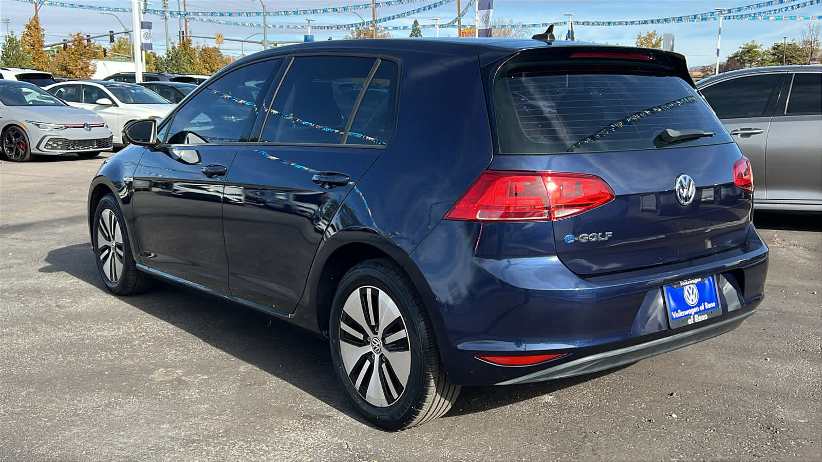 2016 Volkswagen e-Golf SE 4