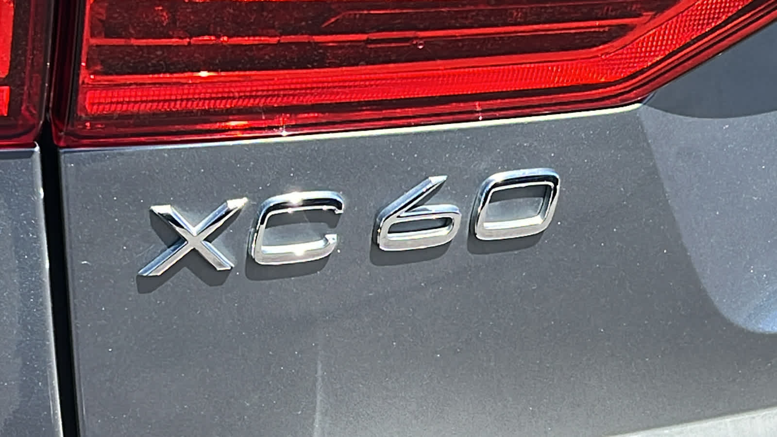 2021 Volvo XC60 Momentum 8