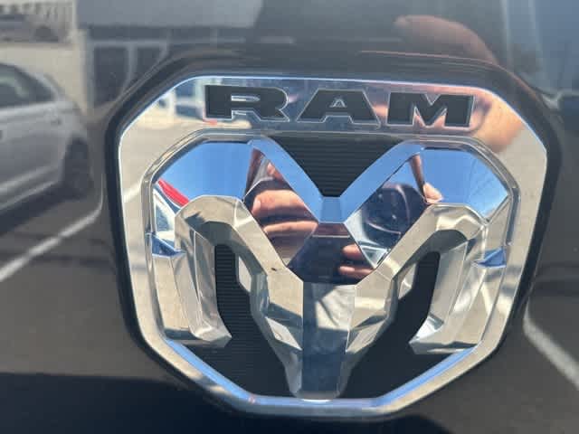 2019 Ram 1500 Big Horn/Lone Star 4x4 Crew Cab 64 Box 22