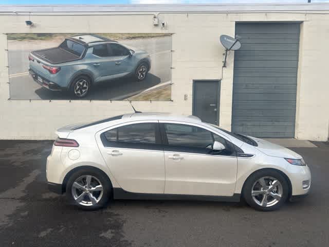 2013 Chevrolet Volt HATCHBACK 17