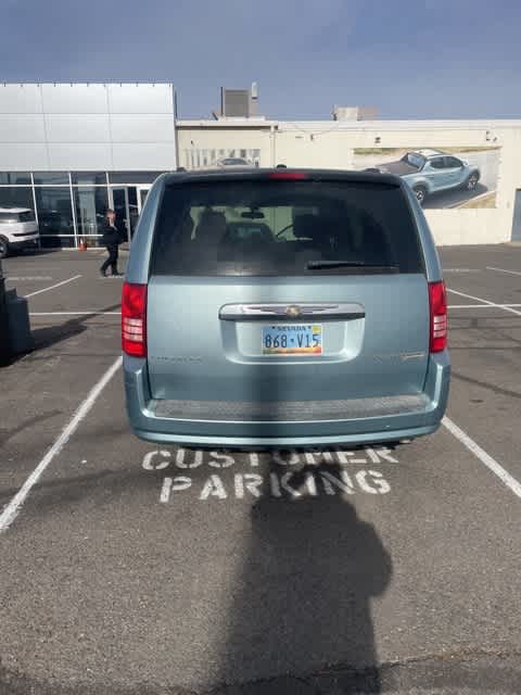 2010 Chrysler Town & Country Touring 4