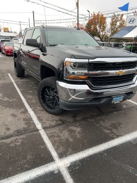 2017 Chevrolet Silverado 1500 LT 4WD Crew Cab 143.5 11