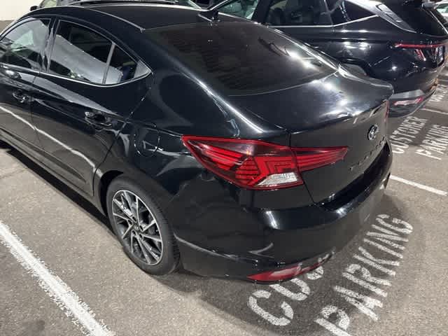 2019 Hyundai Elantra Limited 4