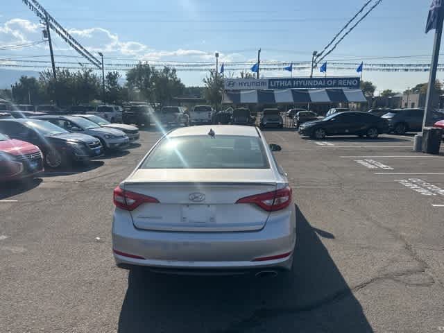 2015 Hyundai Sonata 2.4L SE 8