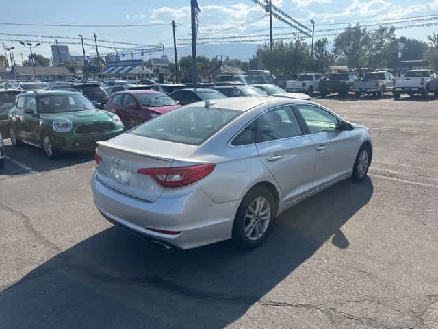 2015 Hyundai Sonata 2.4L SE 9