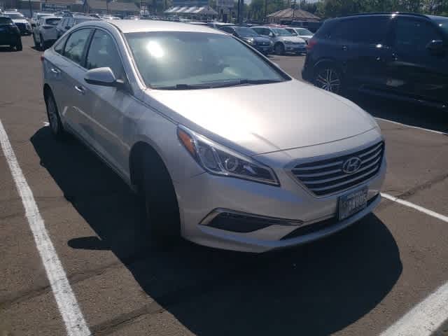 2015 Hyundai Sonata 2.4L SE 2