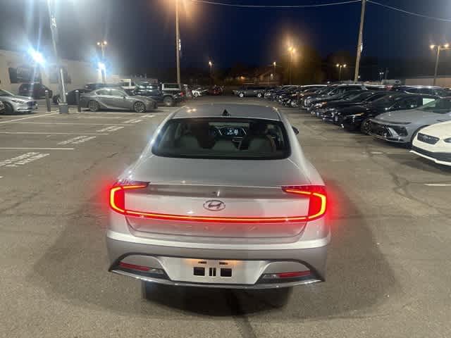 2021 Hyundai Sonata SE 4