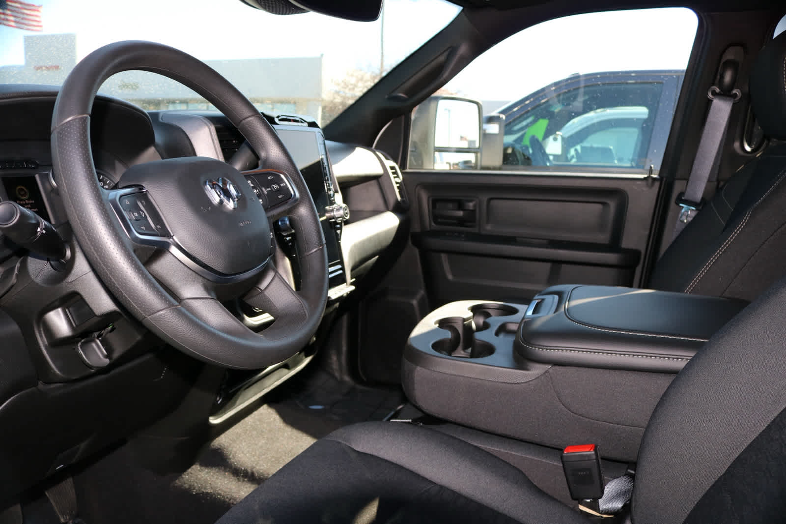 View vehicle photo 7