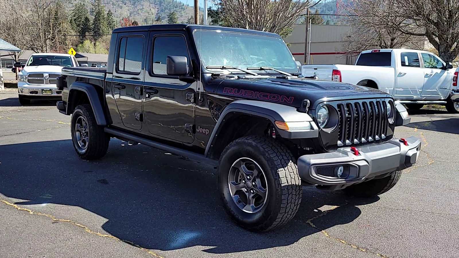 Used 2021 Jeep Gladiator Rubicon with VIN 1C6JJTBG4ML566073 for sale in Grants Pass, OR