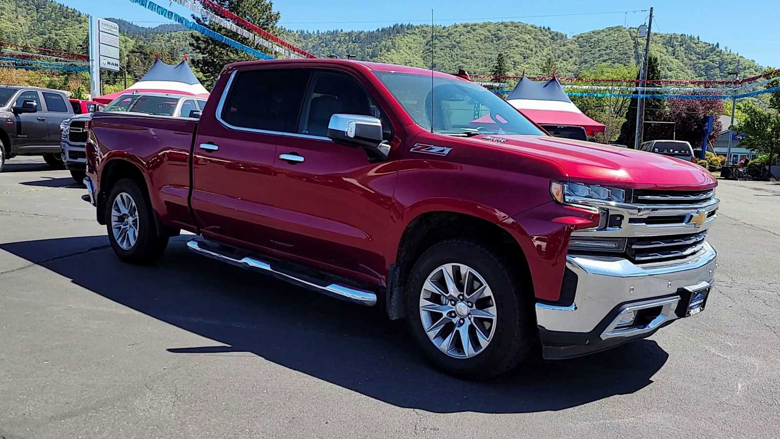 Used 2021 Chevrolet Silverado 1500 LTZ with VIN 1GCUYGET4MZ169249 for sale in Grants Pass, OR