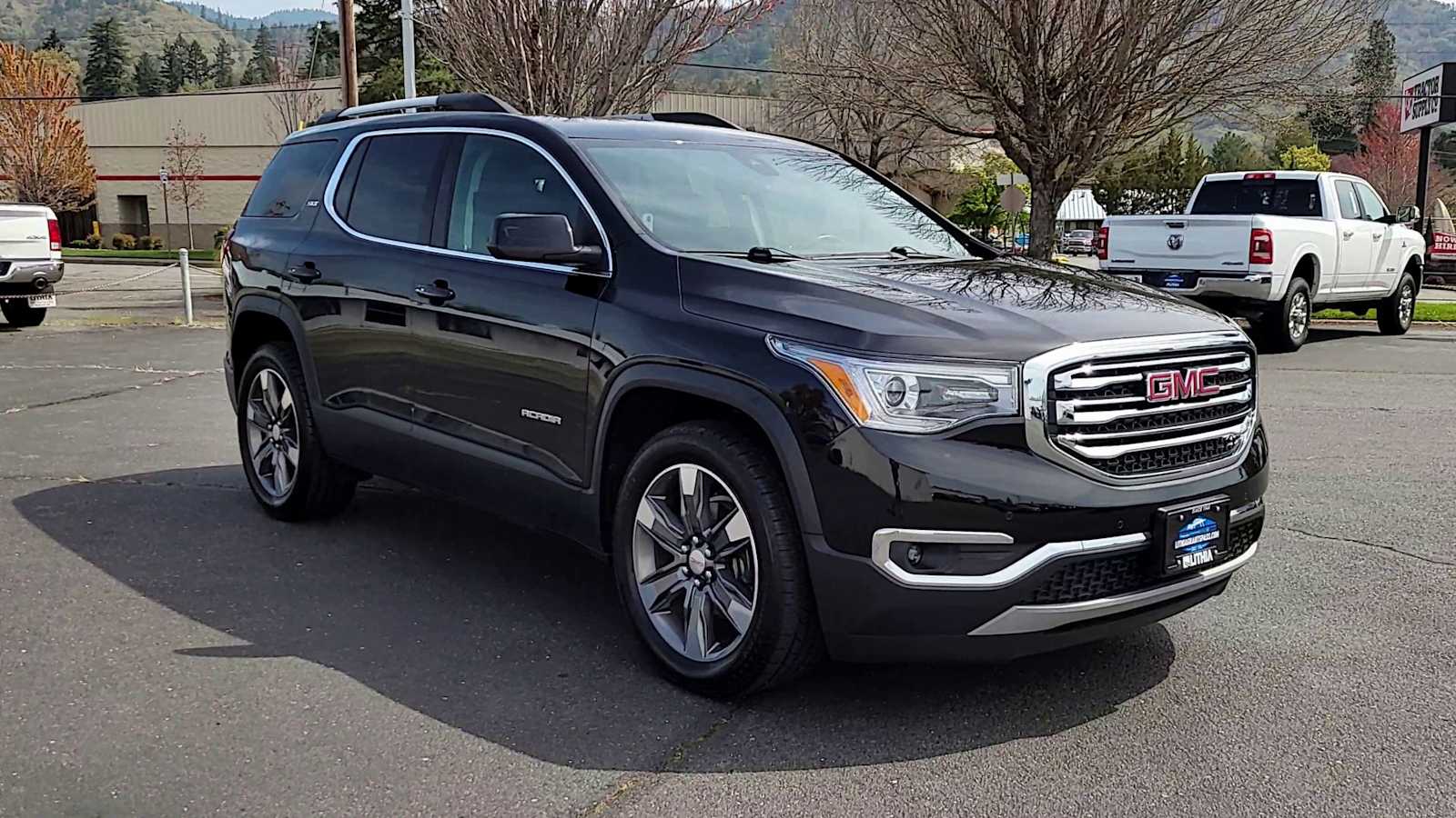 Used 2019 GMC Acadia SLT-2 with VIN 1GKKNWLS3KZ129220 for sale in Grants Pass, OR