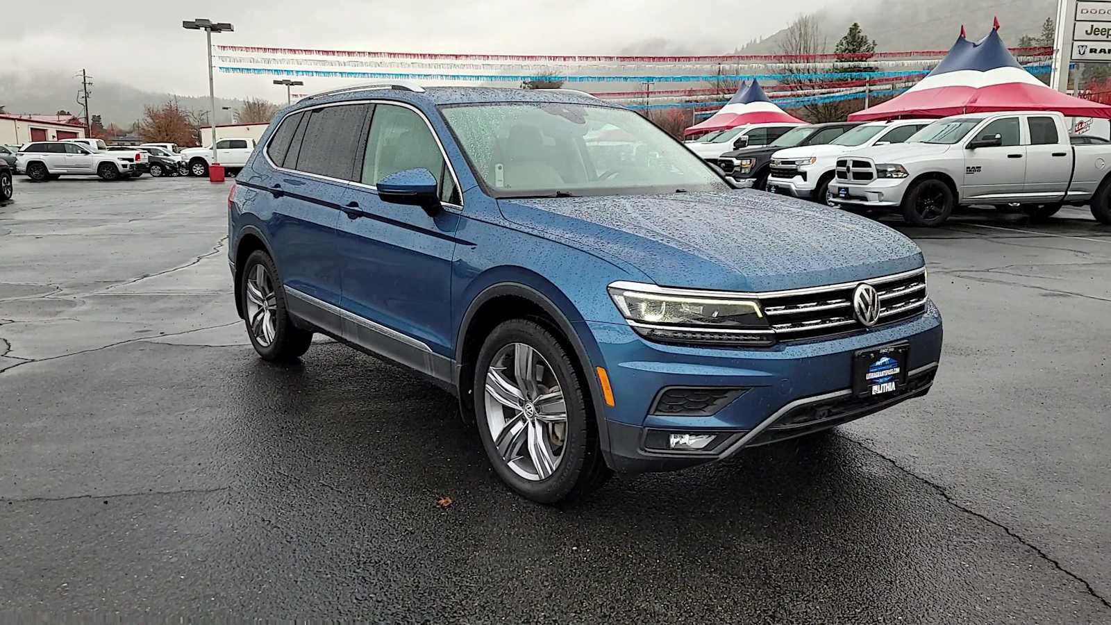 Used 2019 Volkswagen Tiguan SEL Premium R-Line with VIN 3VV4B7AX5KM134827 for sale in Grants Pass, OR