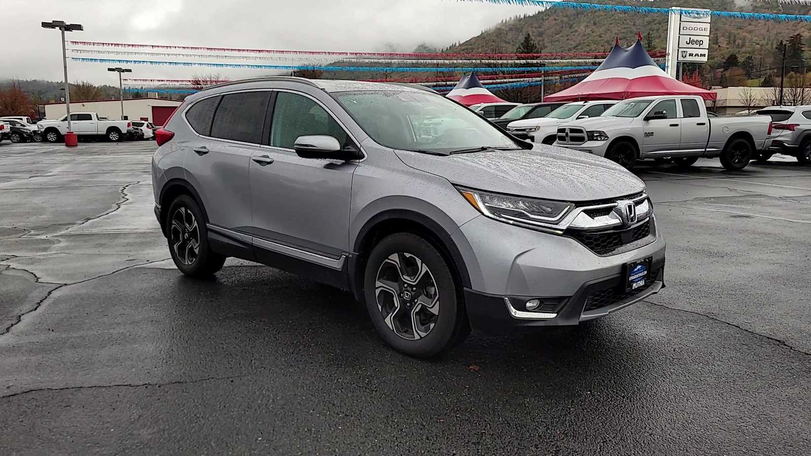 Used 2018 Honda CR-V Touring with VIN 7FARW2H90JE014914 for sale in Grants Pass, OR