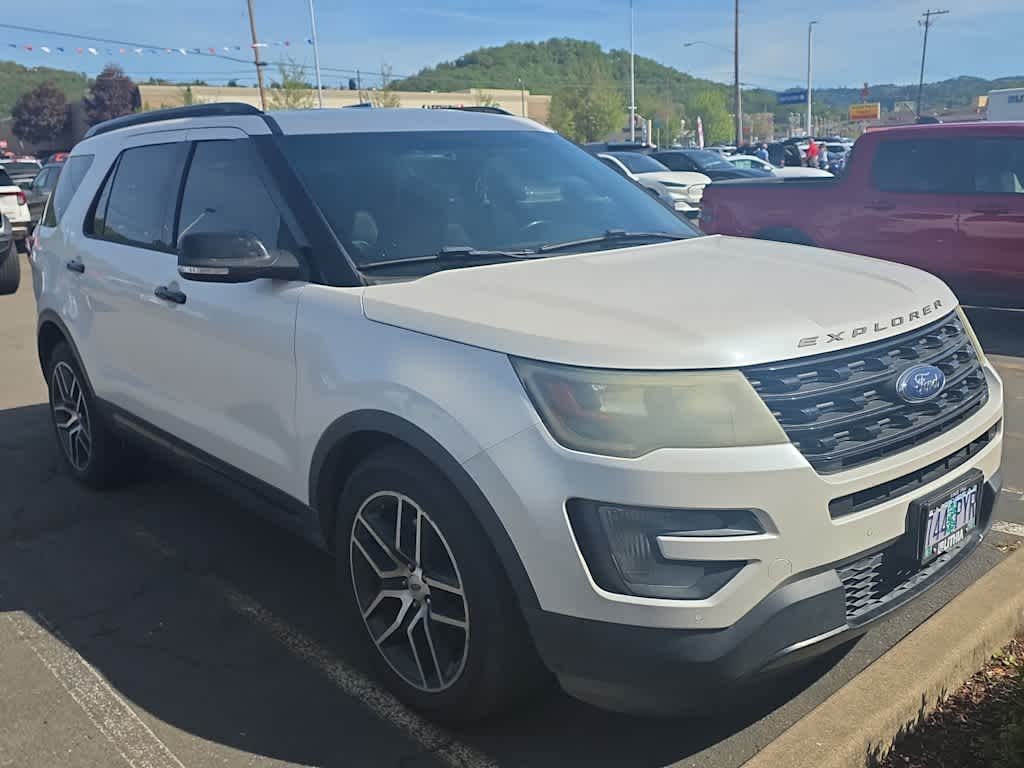 View vehicle photo 7