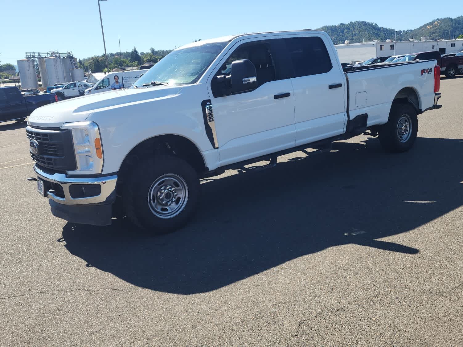 2023 Ford F-350 Super Duty XL Crew Cab LB 4WD