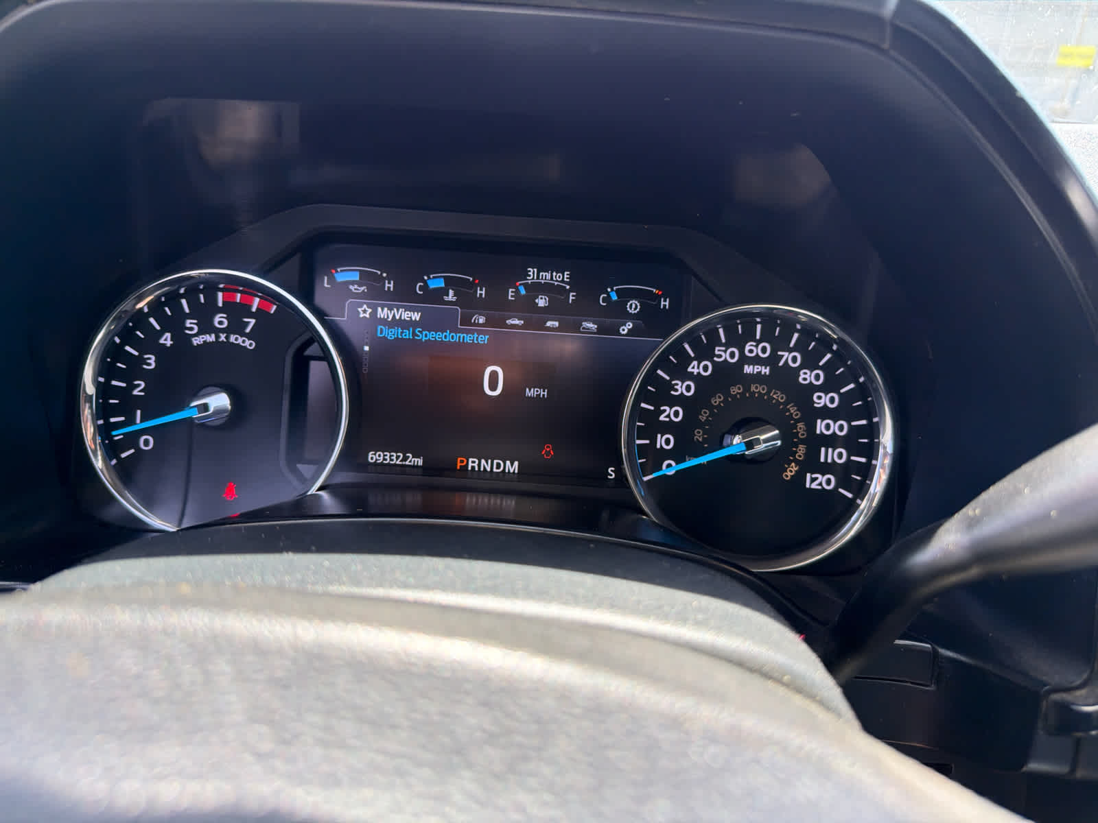 View vehicle photo 2