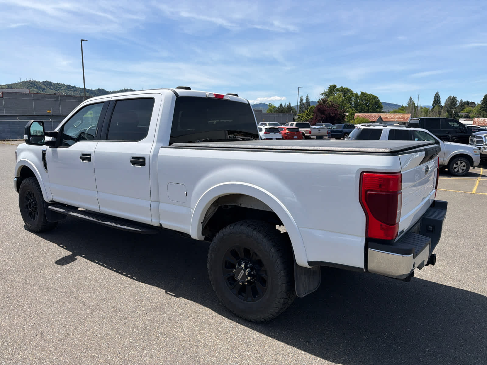 View vehicle photo 7