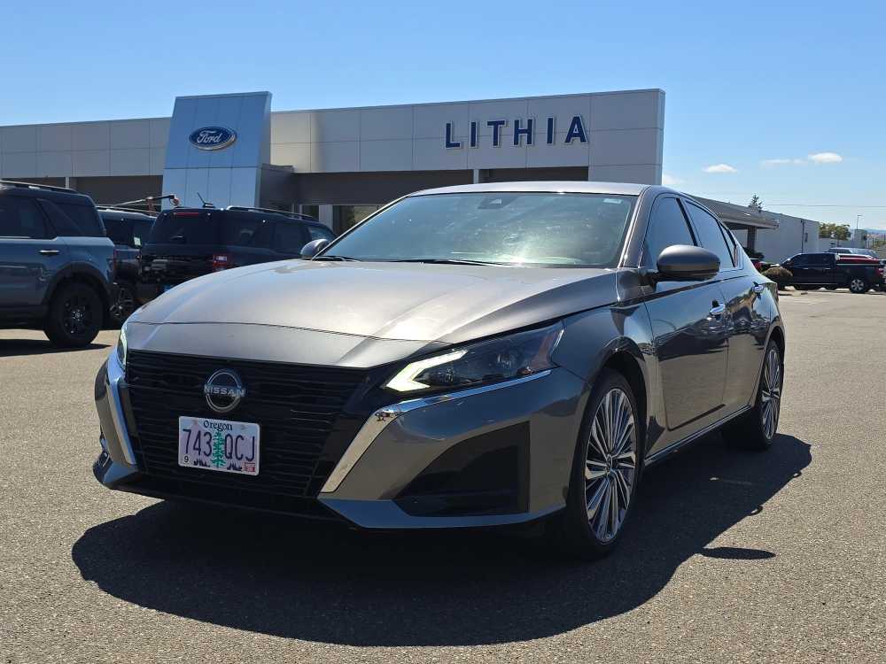 Gray (Gun Metallic) 2024 Nissan Altima Sedan All-Wheel Drive Continuously Variable Transmission