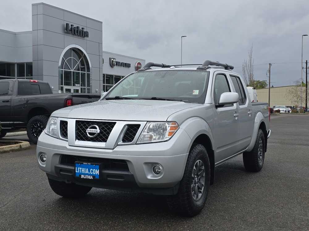 2017 Nissan Frontier PRO-4X Crew Cab 4WD