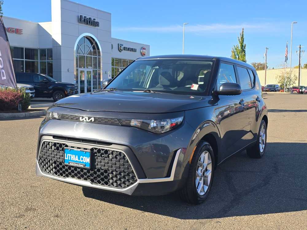 Gravity Gray 2023 Kia Soul SUV / Crossover Front-Wheel Drive Continuously Variable Transmission