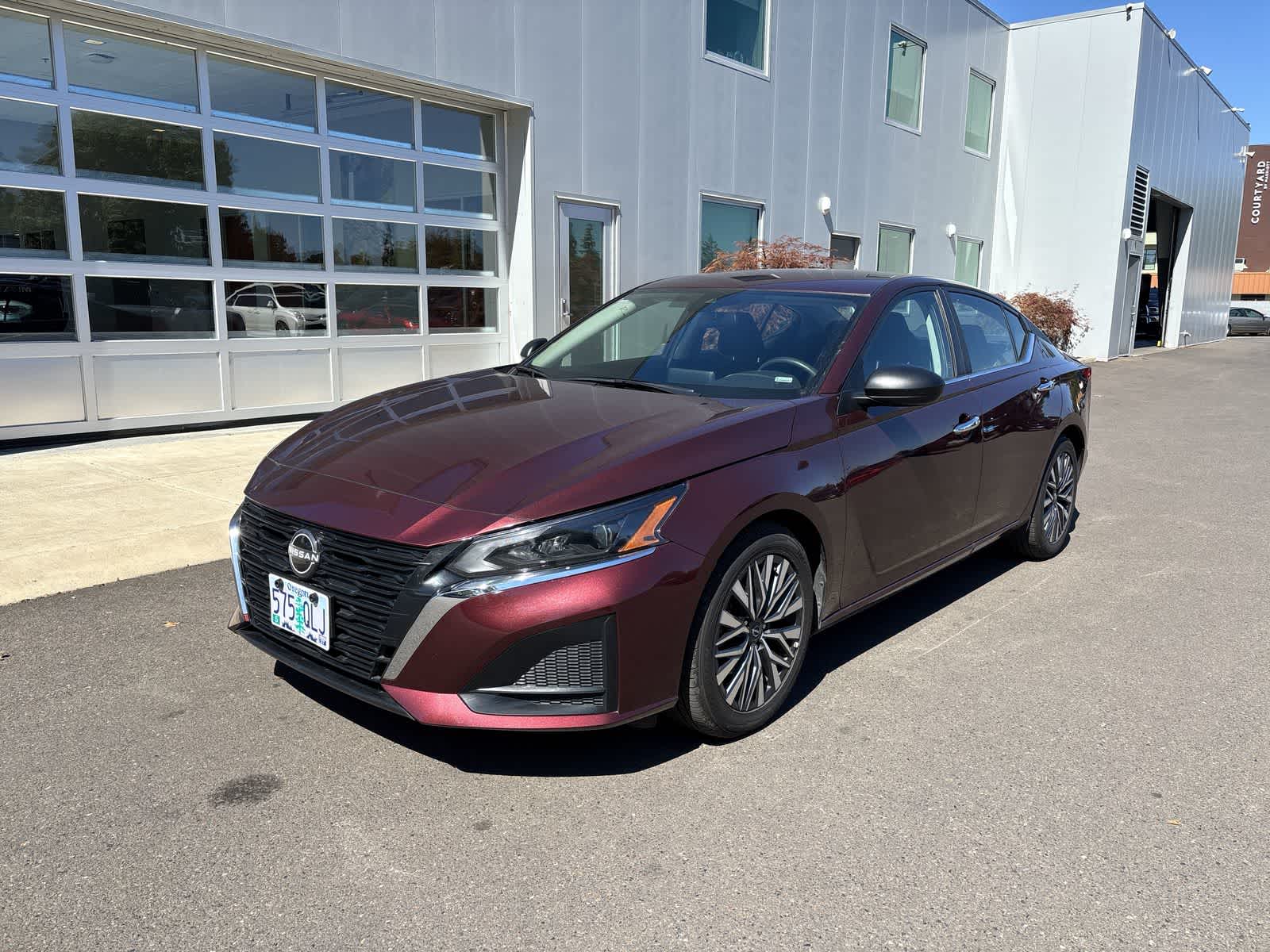 Garnet Pearl Metallic 2025 Nissan Altima Sedan Front-Wheel Drive Continuously Variable Transmission