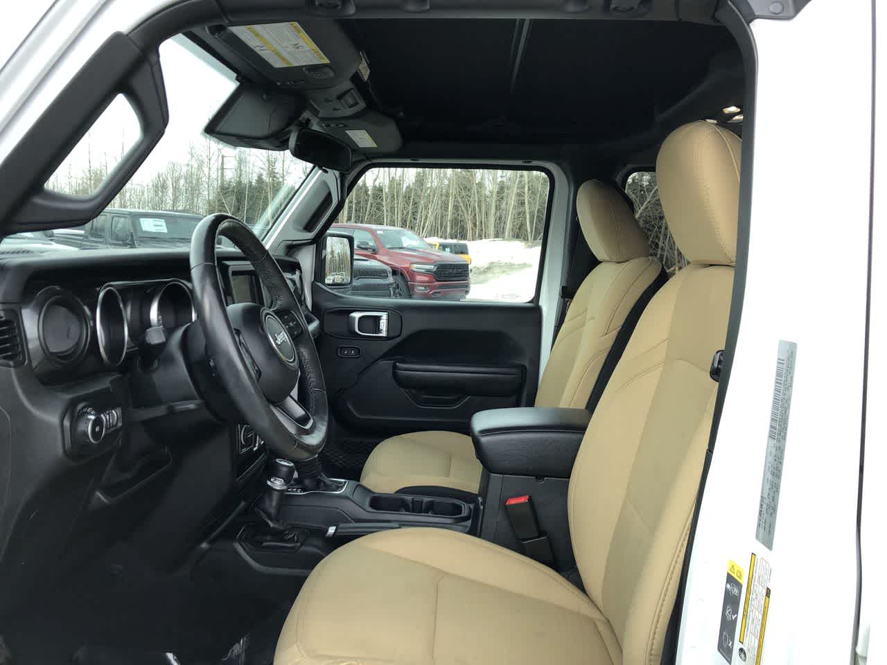 2020 Jeep Wrangler Unlimited Black and Tan 22