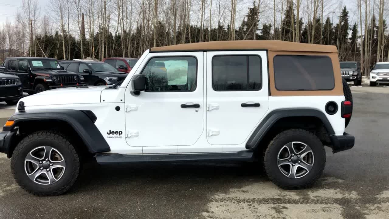 2020 Jeep Wrangler Unlimited Black and Tan 8