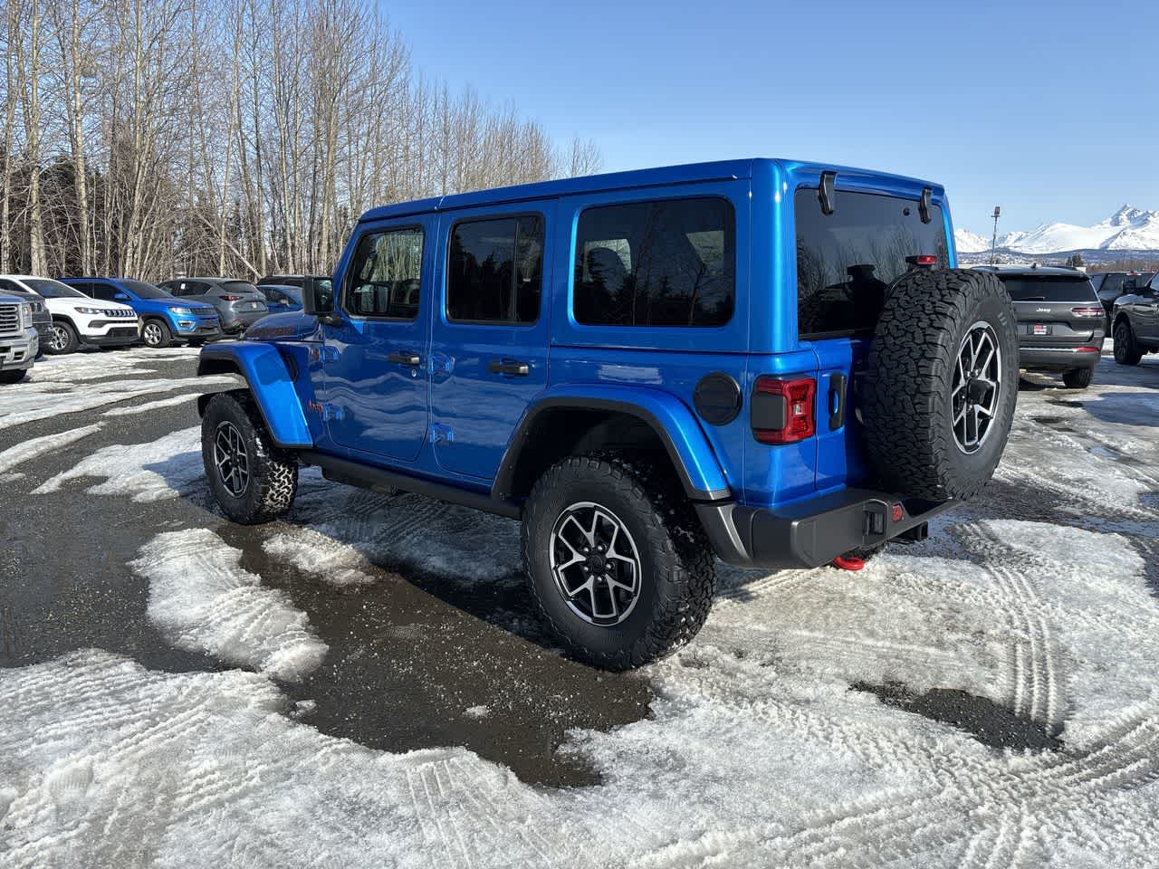 View vehicle photo 6