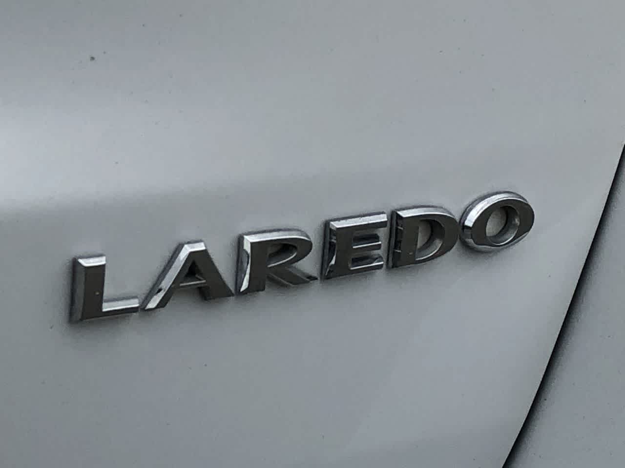 2022 Jeep Grand Cherokee WK Laredo E 19