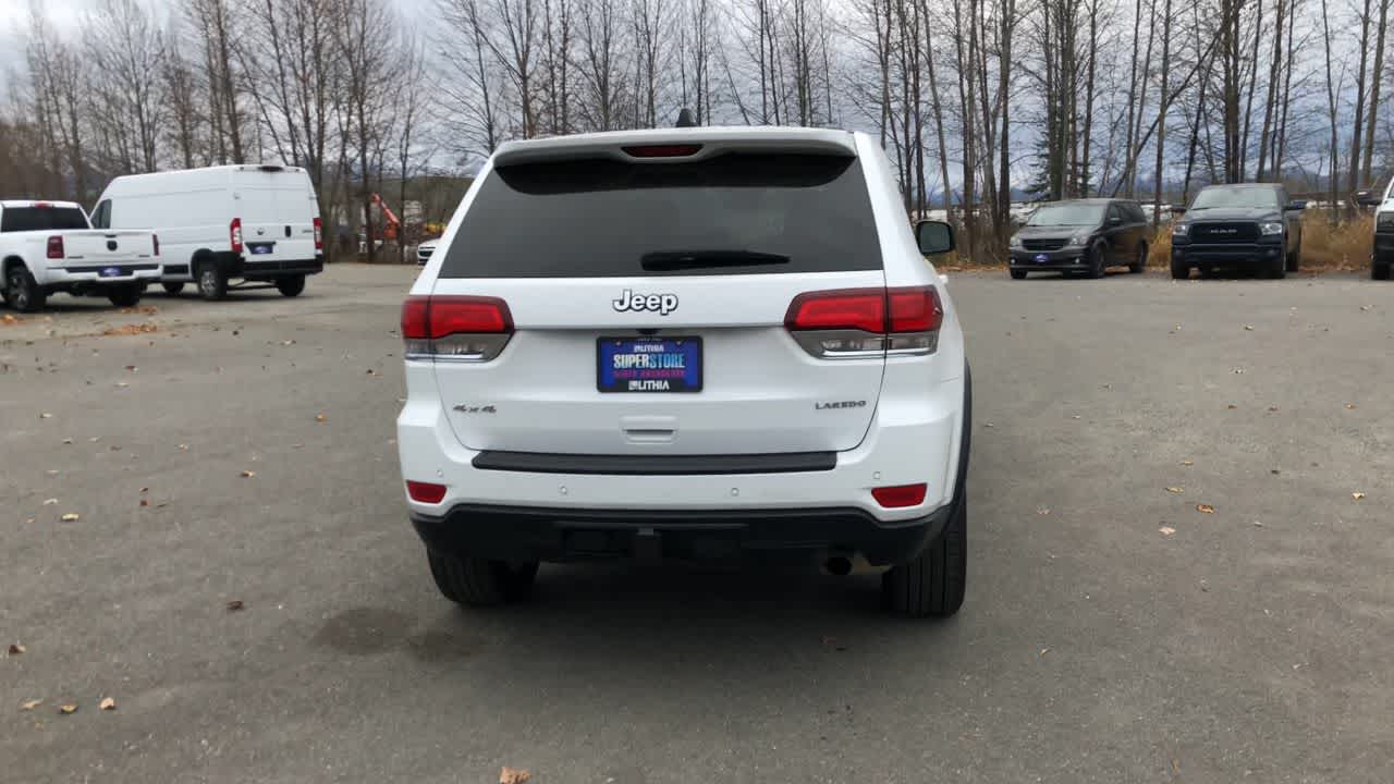 2022 Jeep Grand Cherokee WK Laredo E 12