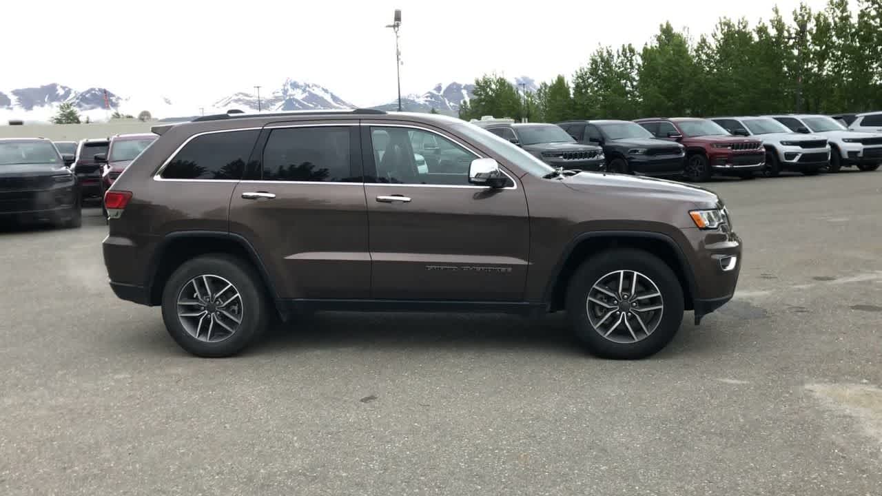 2021 Jeep Grand Cherokee Limited 17