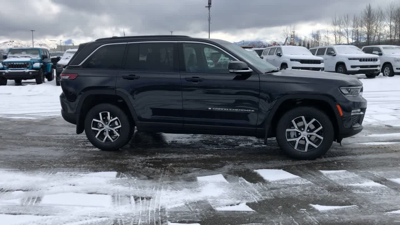 2024 Jeep Grand Cherokee Limited 17