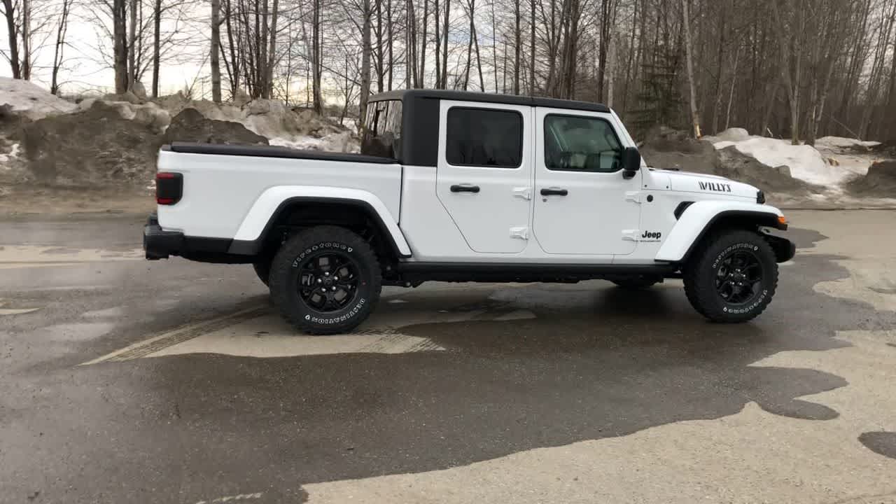 2024 Jeep Gladiator Willys 4x4 16