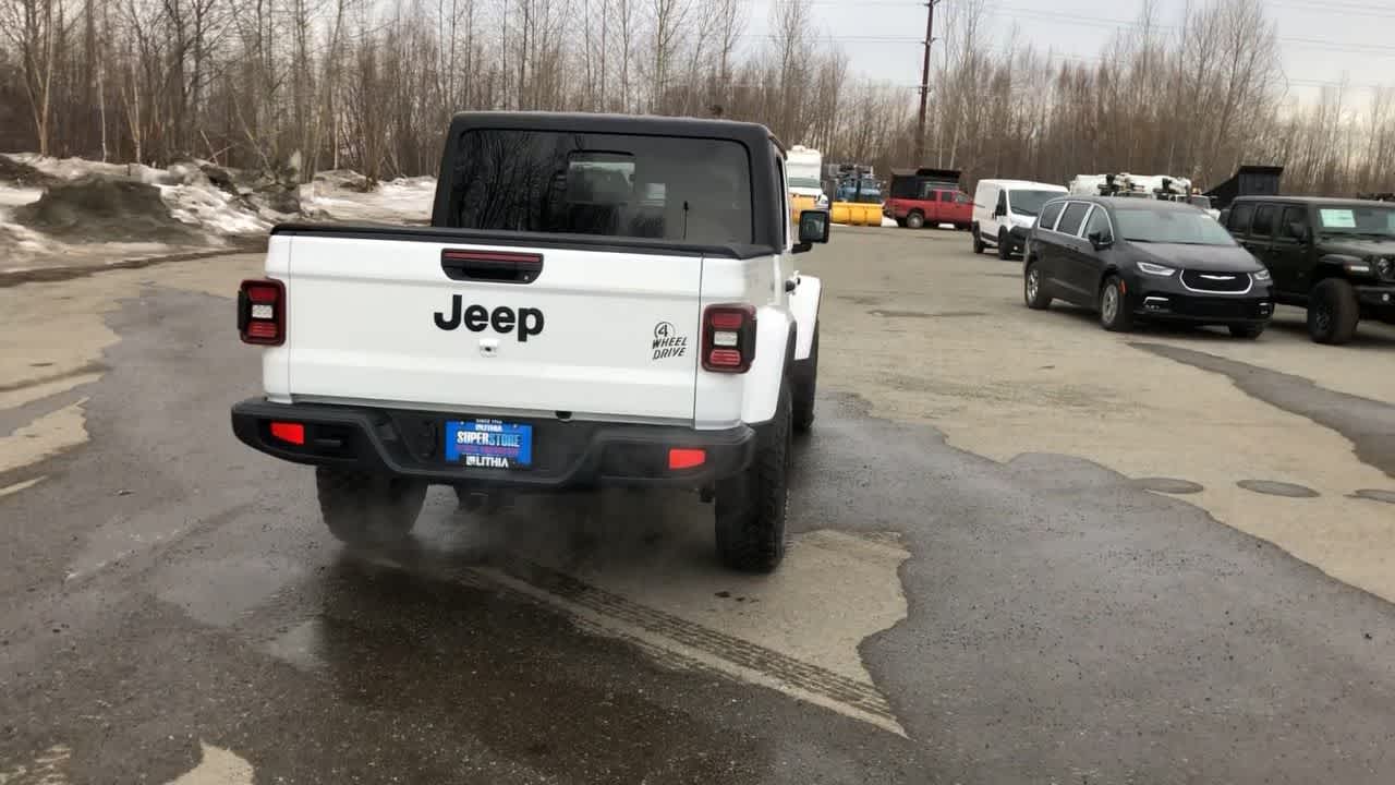 2024 Jeep Gladiator Willys 4x4 13