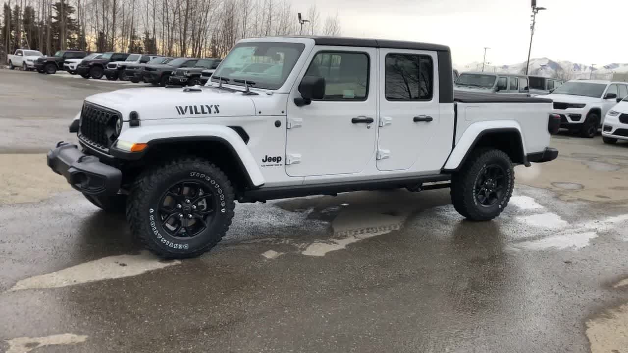 2024 Jeep Gladiator Willys 4x4 7