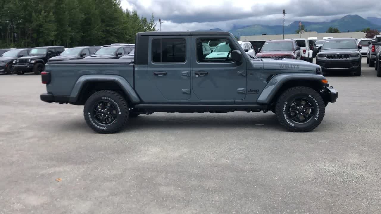 2024 Jeep Gladiator Willys 4x4 16