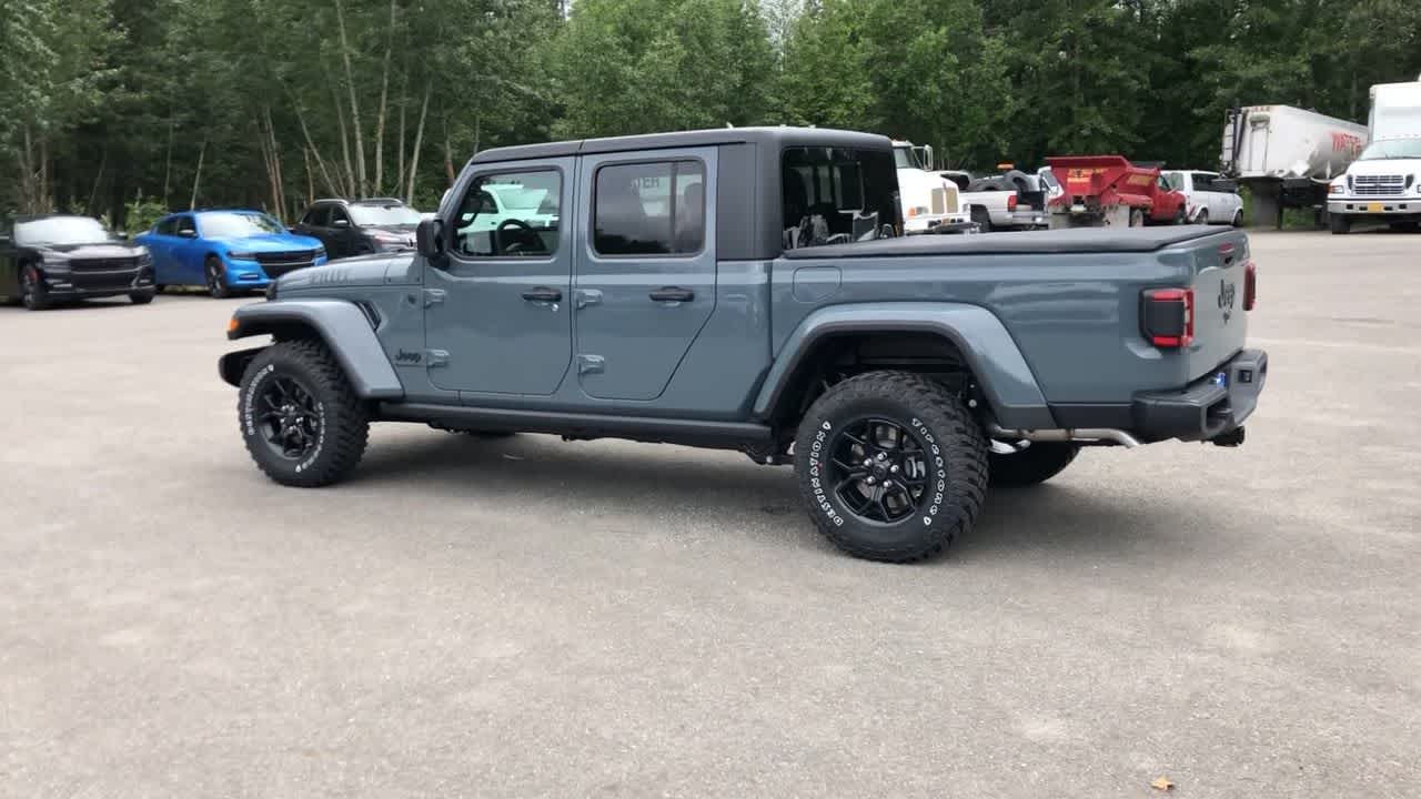 2024 Jeep Gladiator Willys 4x4 9