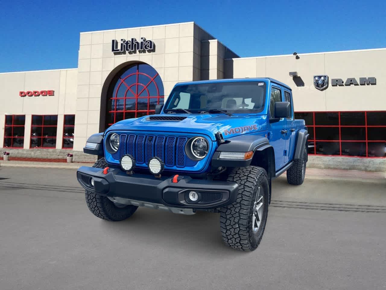 Hydro Blue Pearlcoat 2024 Jeep Gladiator Mojave Crew Cab 4WD Pickup Truck Four-Wheel Drive 6-Speed Manual