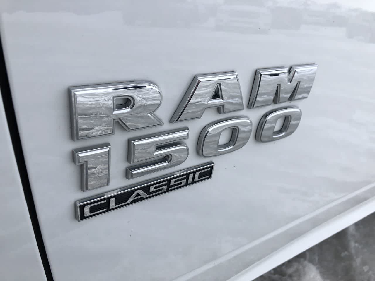 2021 Ram 1500 Classic SLT 4x4 Crew Cab 57 Box 18