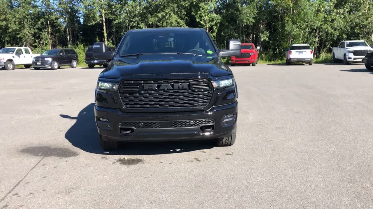 2025 Ram 1500 Big Horn 4x4 Quad Cab 64 Box 4