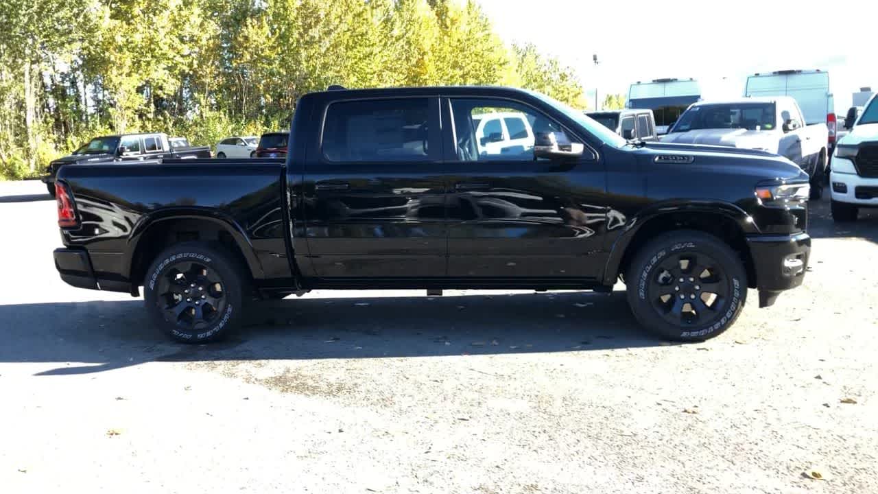 2025 Ram 1500 Big Horn 4x4 Crew Cab 57 Box 16