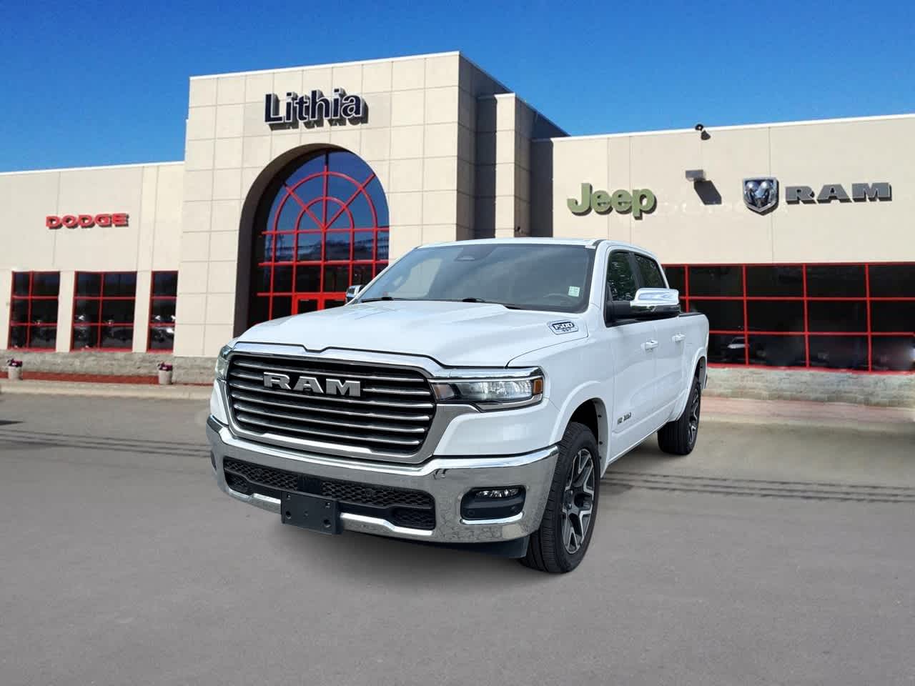 2025 RAM 1500 Laramie Crew Cab 4WD