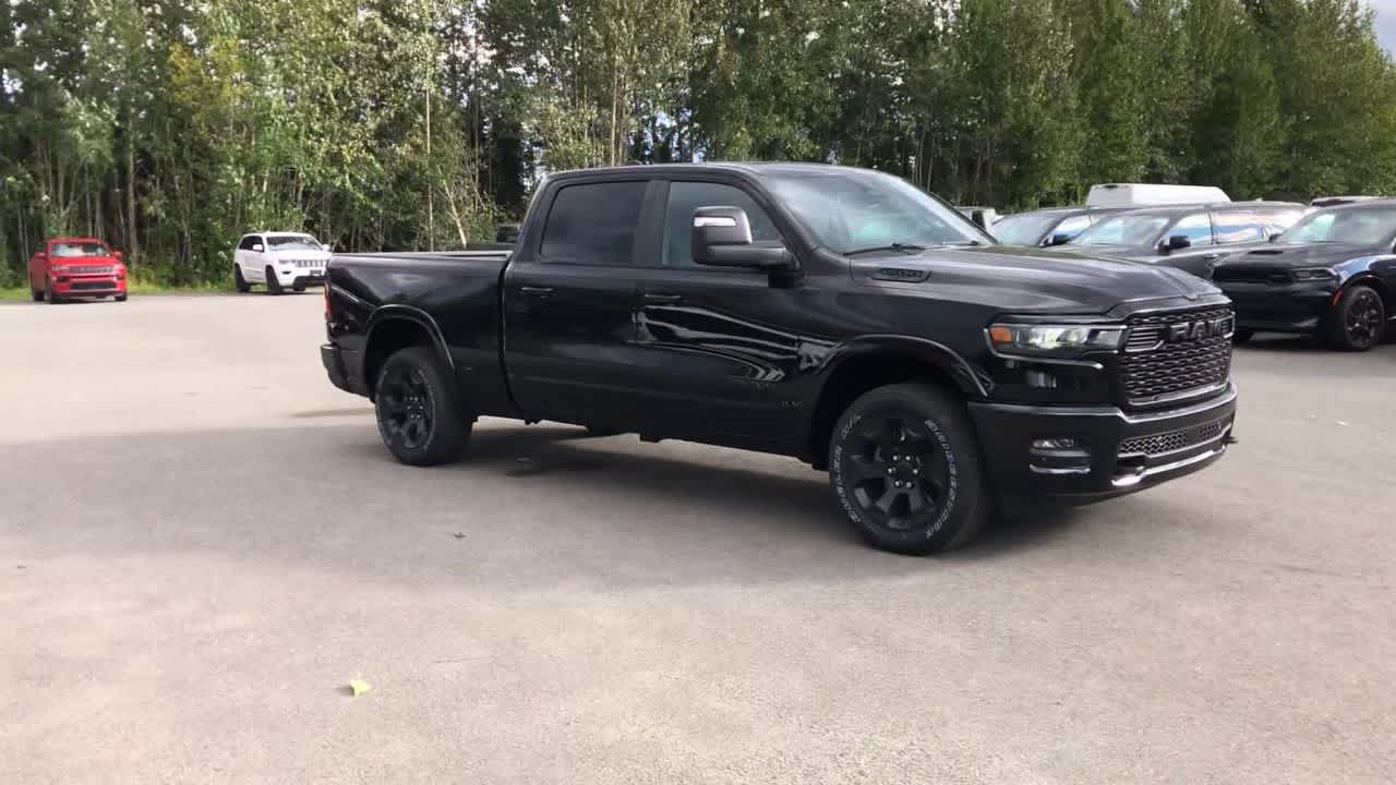 2025 Ram 1500 Big Horn 4x4 Crew Cab 64 Box 17