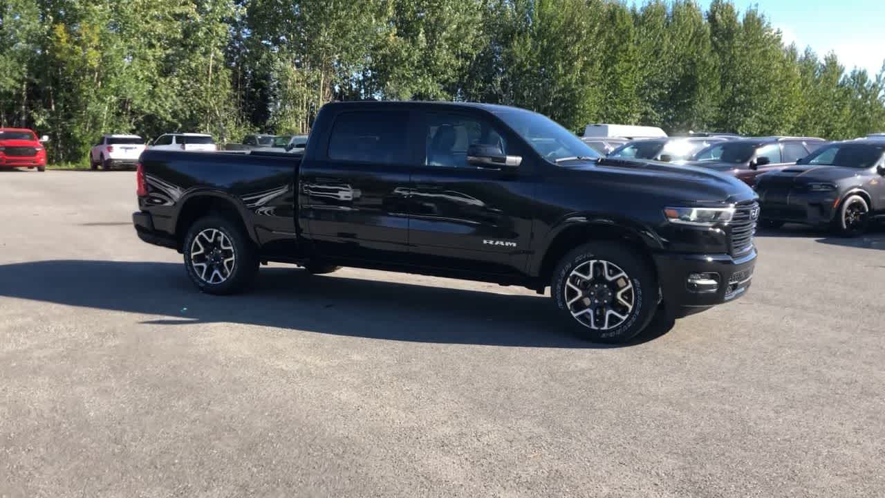 2025 Ram 1500 Laramie 4x4 Crew Cab 64 Box 17