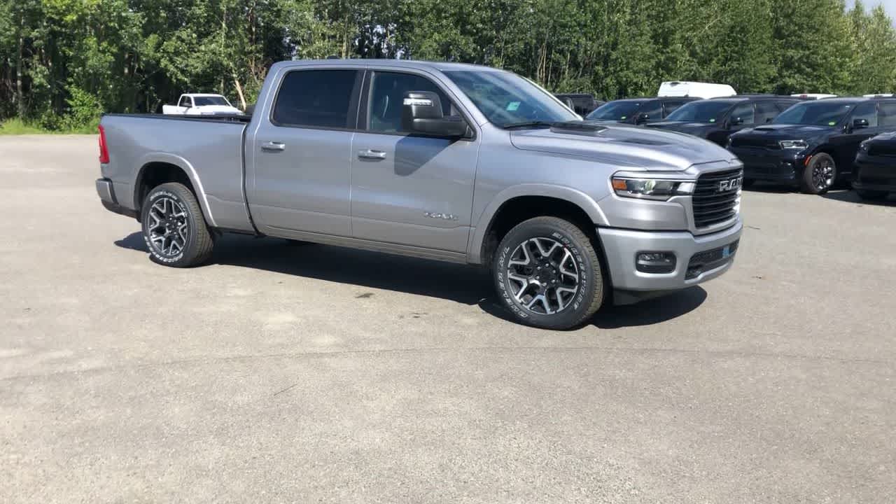 2025 Ram 1500 Laramie 4x4 Crew Cab 64 Box 17